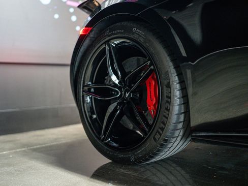 Used 2019 McLaren 570S Spider image 21