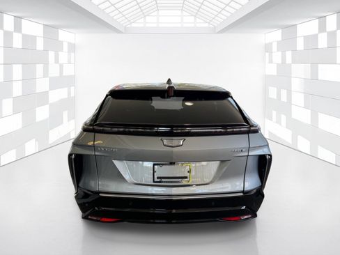 Used 2024 Cadillac Lyriq Luxury RWD image 5