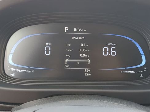 New 2025 Hyundai Venue Limited image 30