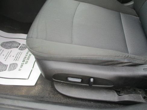 Used 2018 Chevrolet Cruze LT w/ Convenience Package FWD image 10