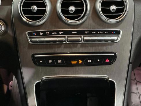 Used 2022 Mercedes-Benz GLC 300 4MATIC image 14