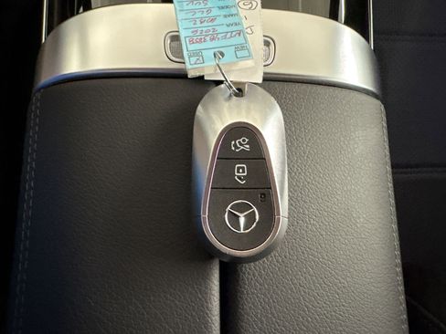 Certified 2026 Mercedes-Benz GLC 300 image 33