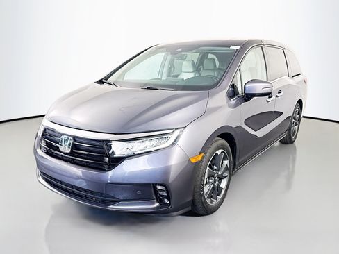 Used 2023 Honda Odyssey Elite image 4
