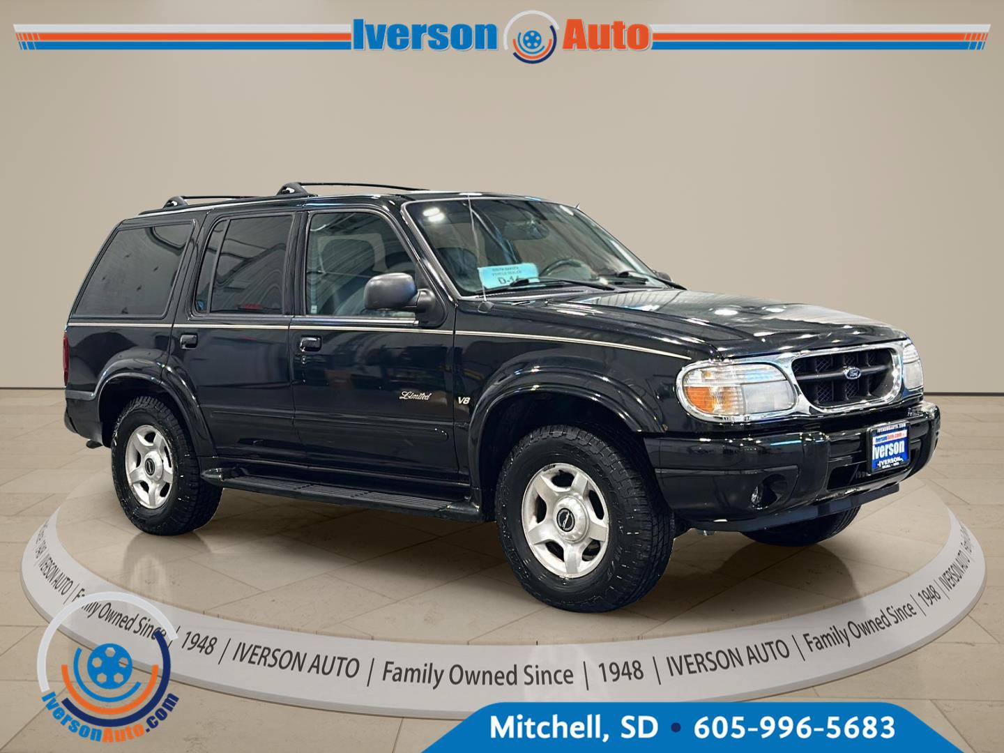 Used 2000 Ford Explorer Limited AWD/4WD image 1