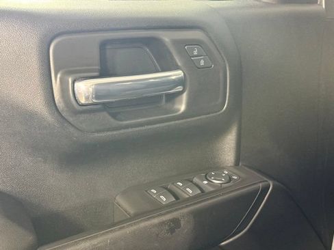 Used 2021 Chevrolet Silverado 1500 Custom Trail Boss w/ Safety Confidence Package AWD/4WD image 13