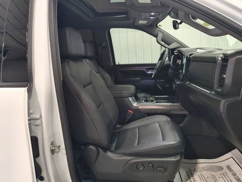 Used 2025 Chevrolet Silverado 3500 LTZ w/ LTZ Plus Package AWD/4WD image 28