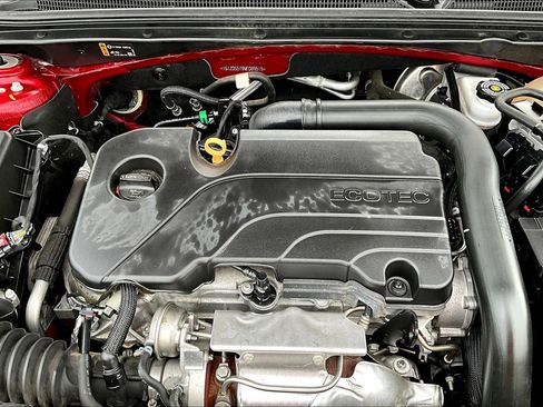 Used 2021 Chevrolet Malibu LT image 29