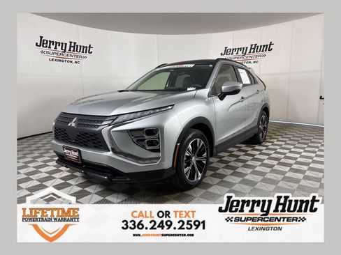 Used 2022 Mitsubishi Eclipse Cross SE image 1