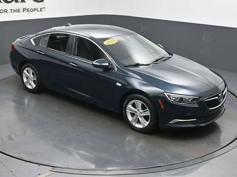 Used 2018 Buick Regal Preferred FWD image 61