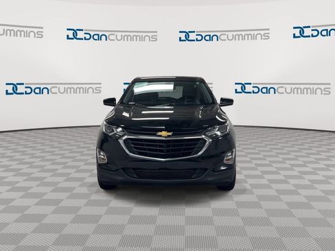 Used 2018 Chevrolet Equinox LT image 3