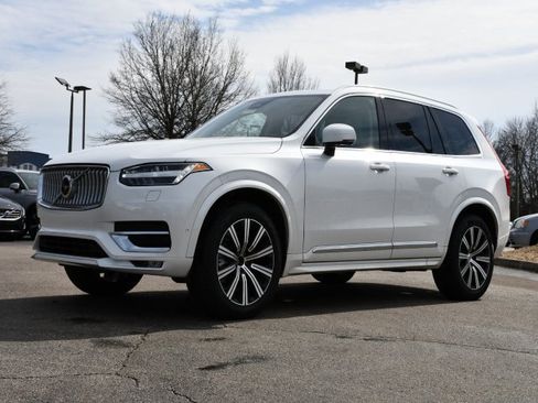 Used 2025 Volvo XC90 B6 Plus w/ Protection Package Premier image 3