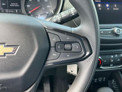 Used 2021 Chevrolet TrailBlazer LS image 30