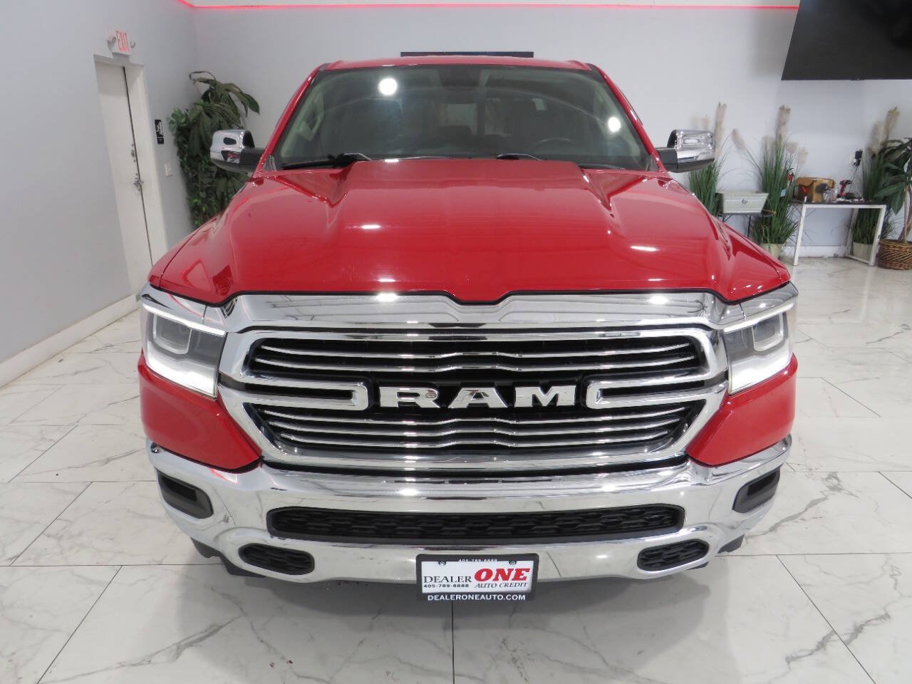 Used 2020 RAM 1500 Laramie AWD/4WD image 8