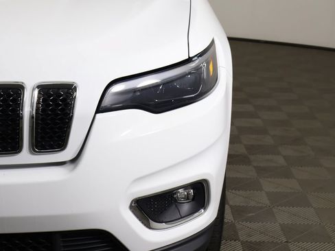 Used 2019 Jeep Cherokee Limited AWD/4WD image 13