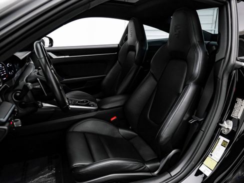 Used 2020 Porsche 911 Carrera 4S image 32