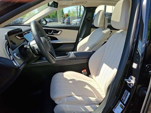 Certified 2025 Mercedes-Benz E 450 4MATIC Sedan image 9