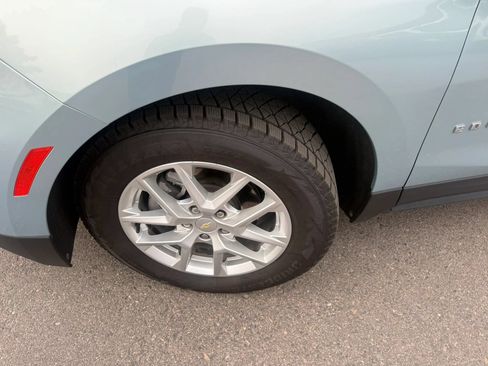 Used 2022 Chevrolet Equinox LT FWD image 12