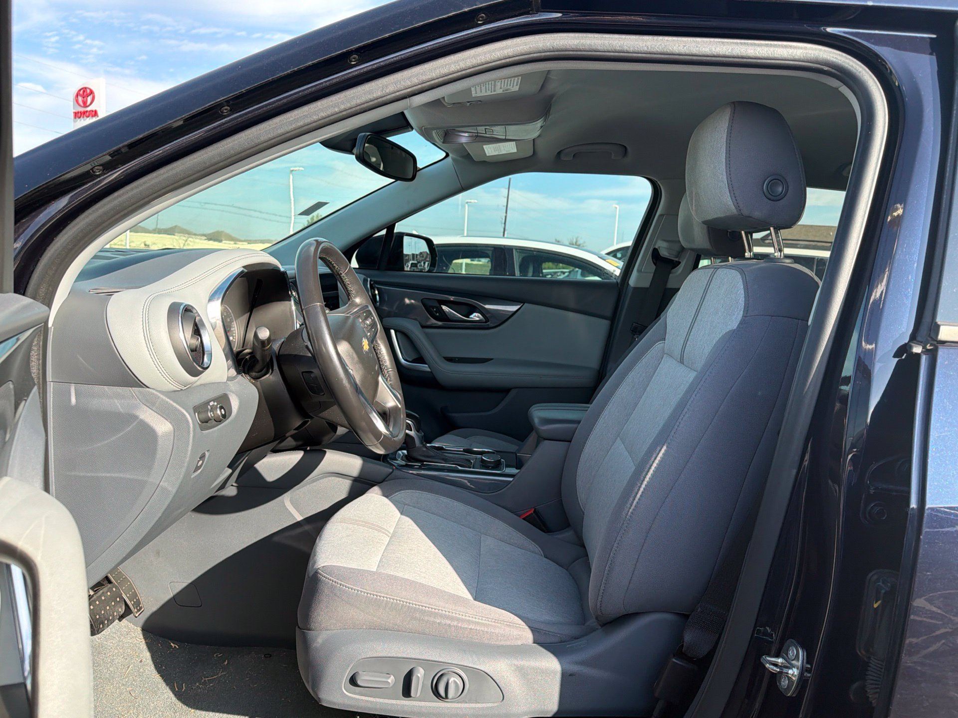 Used 2020 Chevrolet Blazer LT FWD image 10