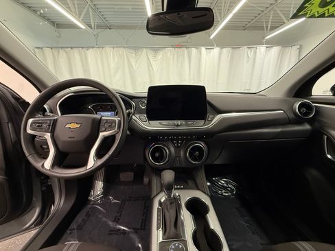 Used 2023 Chevrolet Blazer LT w/ Convenience Package AWD/4WD image 17