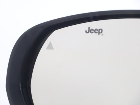 Used 2025 Jeep Compass Limited image 24