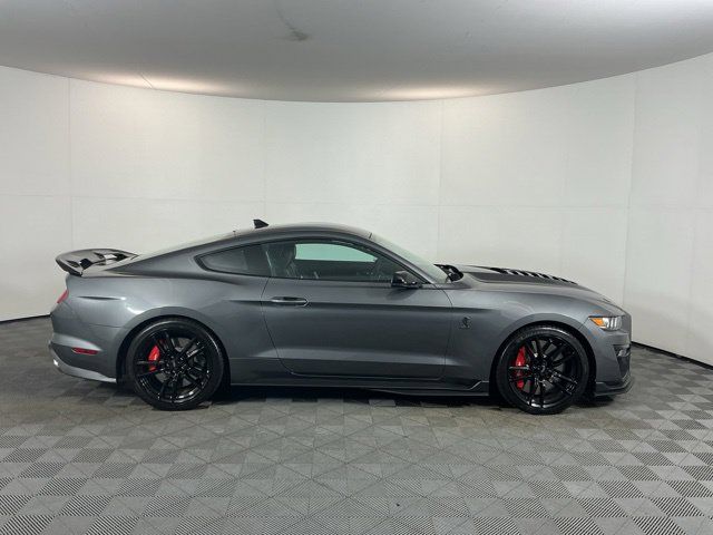 Used 2021 Ford Mustang Shelby GT500 w/ Technology Package RWD image 4