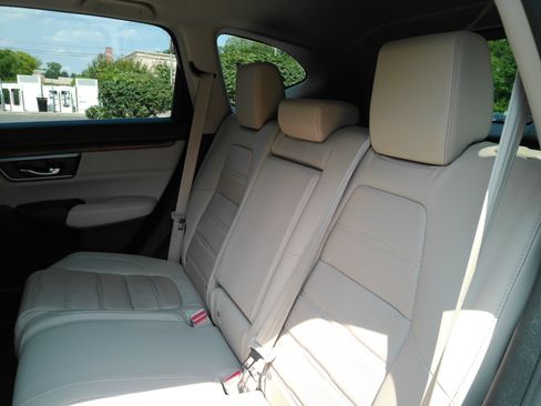 Used 2018 Honda CR-V Touring image 14
