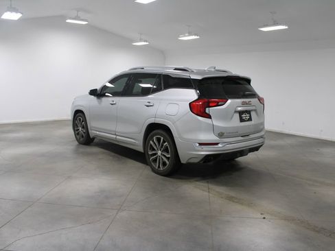 Used 2018 GMC Terrain Denali w/ Comfort Package image 7