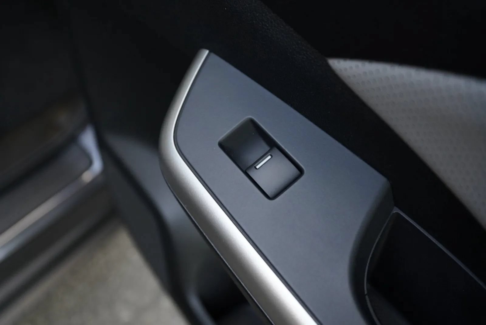 Used 2016 Honda CR-V Touring image 30