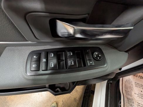 Used 2019 RAM 1500 Classic Warlock image 11