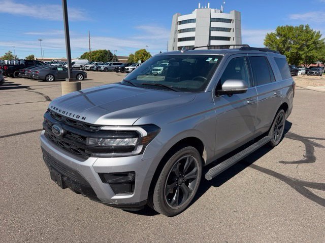 Used 2024 Ford Expedition Limited AWD/4WD image 6