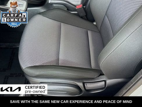 Certified 2025 Kia Soul LX w/ LX Technology Package FWD image 23