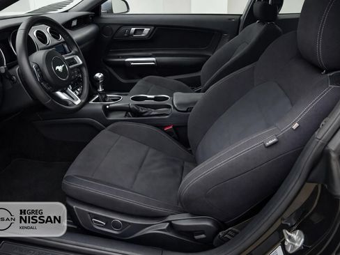 Used 2018 Ford Mustang Coupe w/ Equipment Group 101A RWD image 7