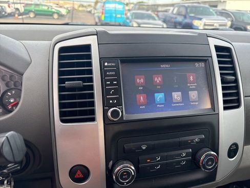 Used 2019 Nissan Frontier SV RWD image 12