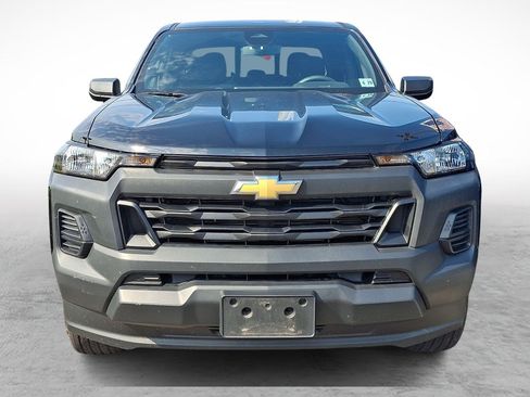Used 2024 Chevrolet Colorado W/T w/ WT Convenience Package II RWD image 2