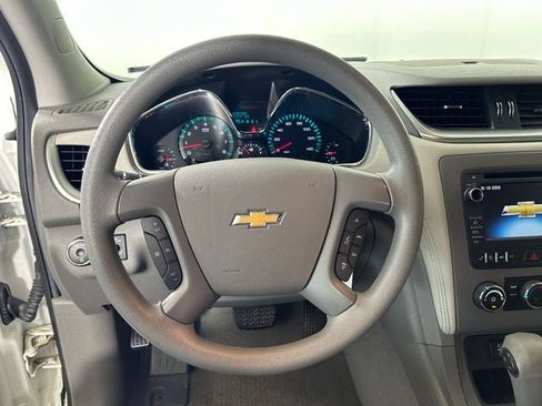 Used 2015 Chevrolet Traverse LS FWD image 15