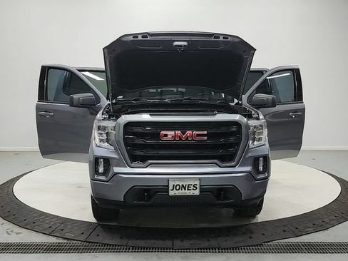 Used 2020 GMC Sierra 1500 Elevation w/ Elevation Value Package AWD/4WD image 11
