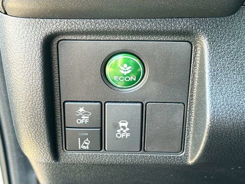 Used 2022 Honda HR-V EX image 9