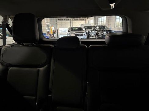 Certified 2025 Ford Expedition Max Active image 11