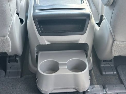 Used 2017 Toyota Sienna XLE w/ XLE Navigation Package FWD image 33