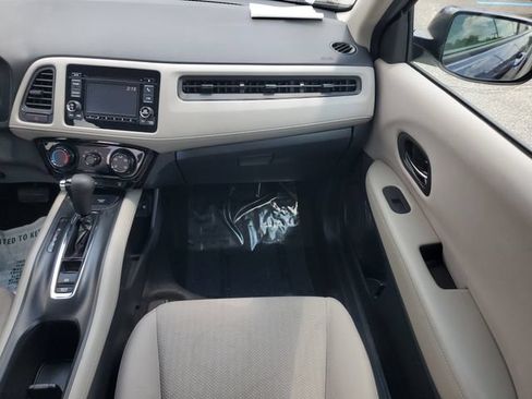 Used 2017 Honda HR-V LX image 17
