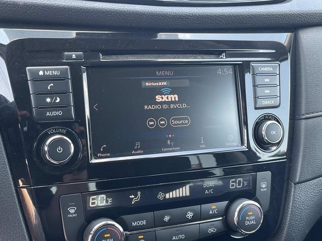 Used 2020 Nissan Rogue SV FWD image 28