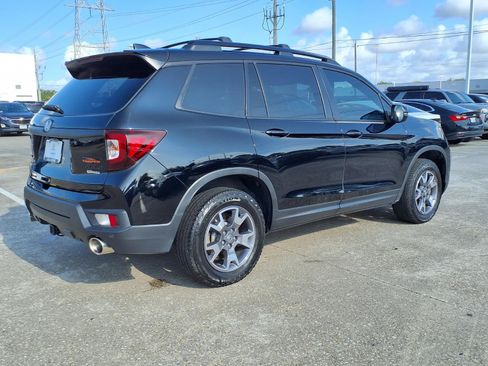 Certified 2023 Honda Passport TrailSport image 25