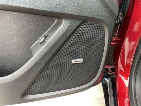 Used 2022 Chevrolet Traverse Premier w/ Redline Edition image 25