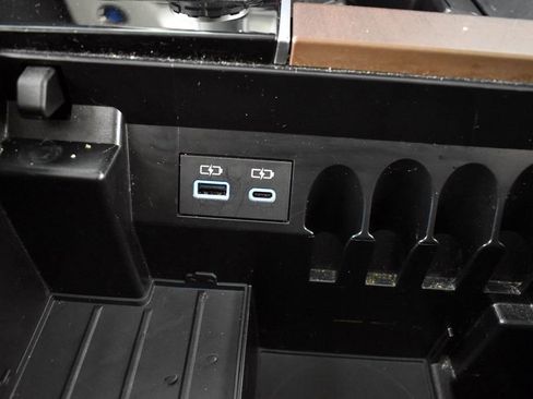 Used 2024 Toyota Sequoia Capstone AWD/4WD image 47