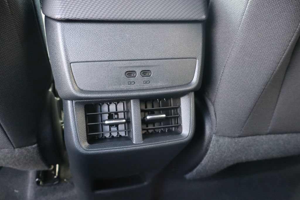 New 2027 Chevrolet Equinox LT FWD image 9