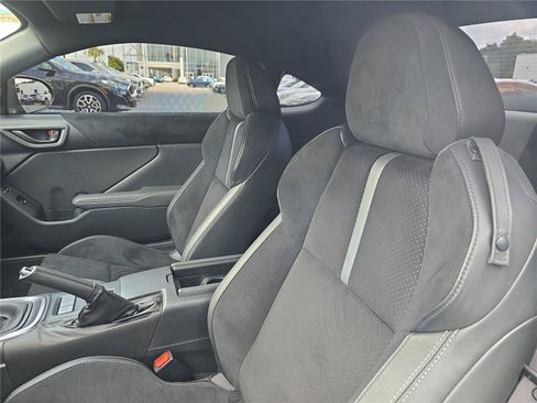 Used 2025 Toyota GR86 Premium w/ Performance Package RWD image 13