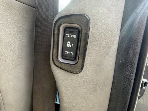 Used 2013 Honda Odyssey EX-L image 37