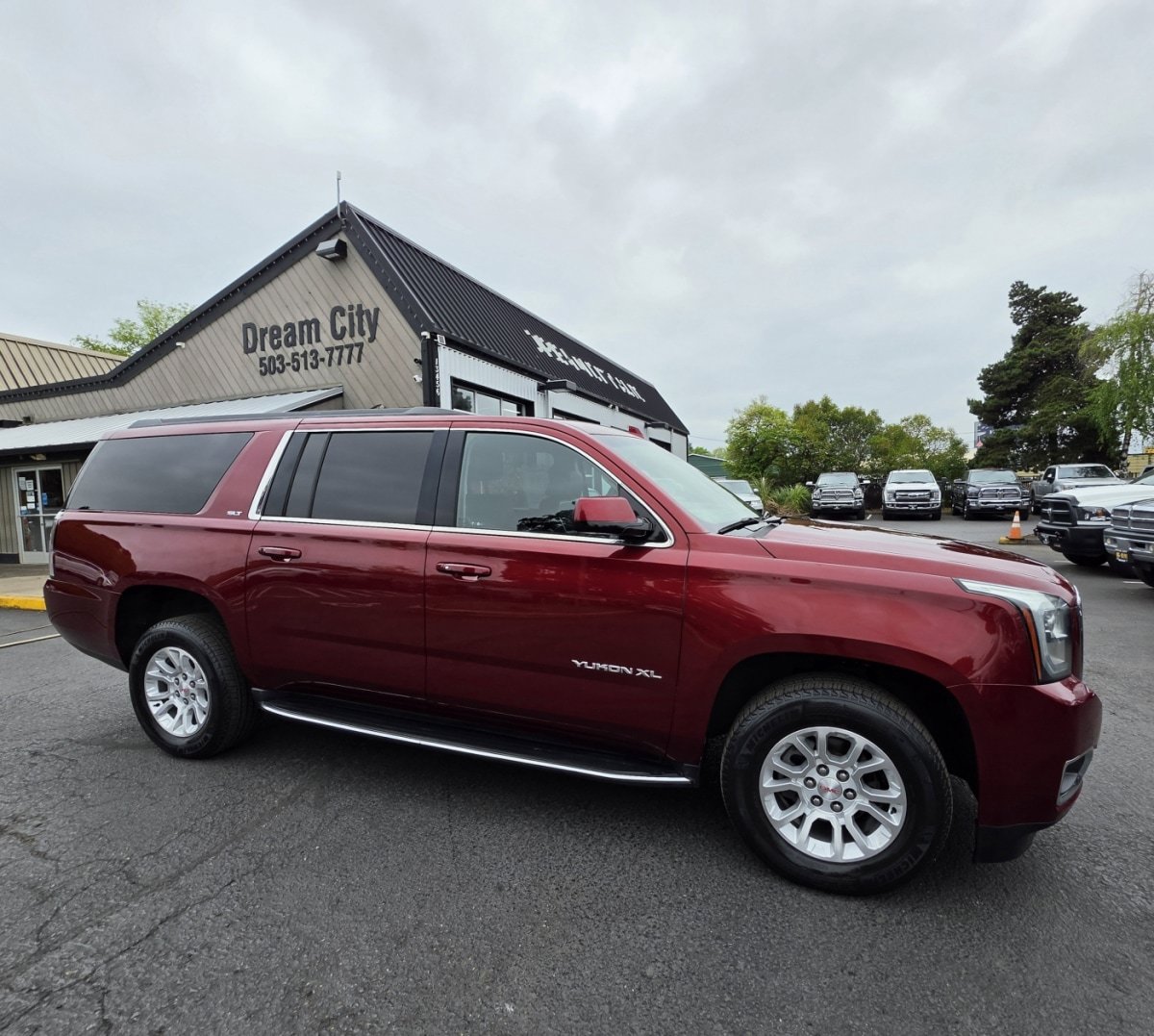 Used 2018 GMC Yukon XL SLT AWD/4WD image 3