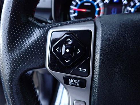 Used 2017 Toyota 4Runner Limited AWD/4WD image 17