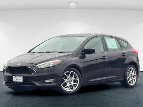 Used 2015 Ford Focus SE w/ Equipment Group 201A image 1